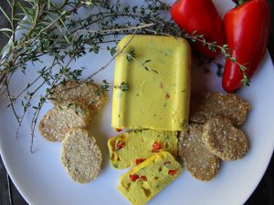 SLICING CHEESE