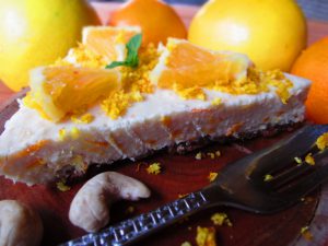 RAW ORANGE CHEESECAKE